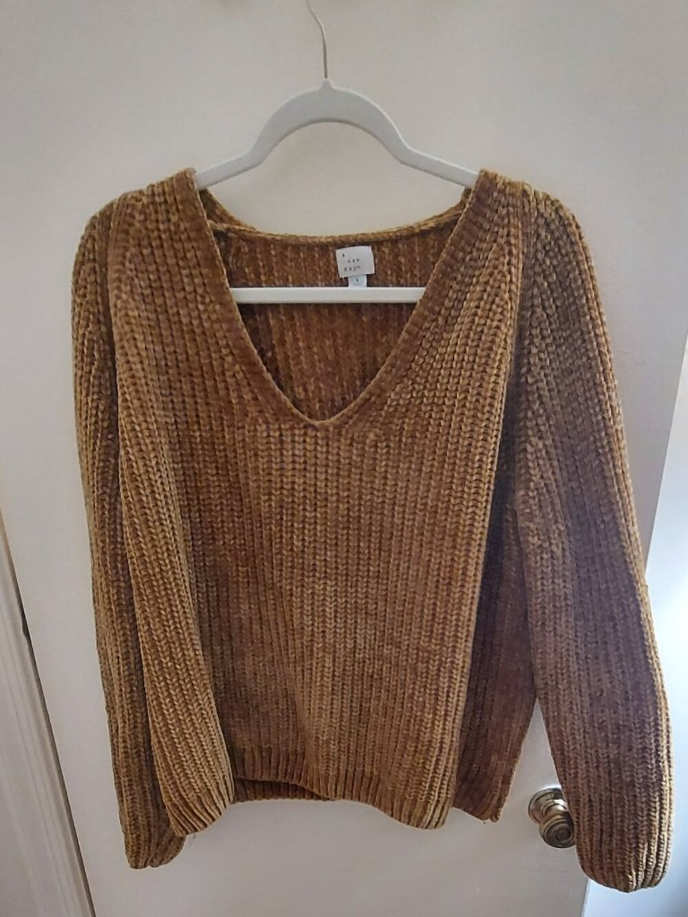 Chenille Easy Fit V-Neck Knit Sweater Mustard Color -Large